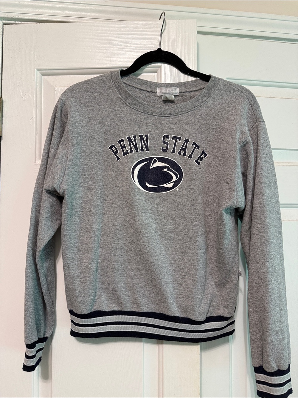 Penn State Youth Large (size 14/16) Gray Crewneck Sweatshirt